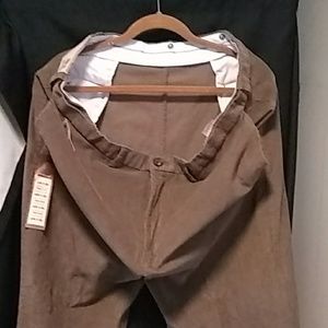 Haggar Size 42W 39L Corduroy Classic Fit